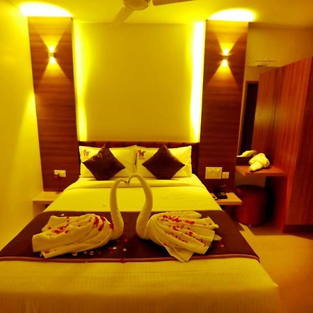 Hotel Sai Krish Grand Chennai Exterior photo