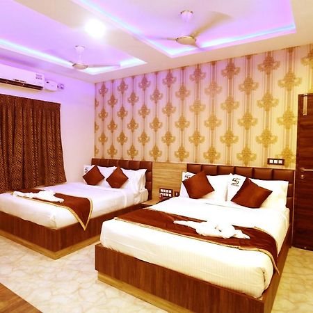 Hotel Sai Krish Grand Chennai Exterior photo