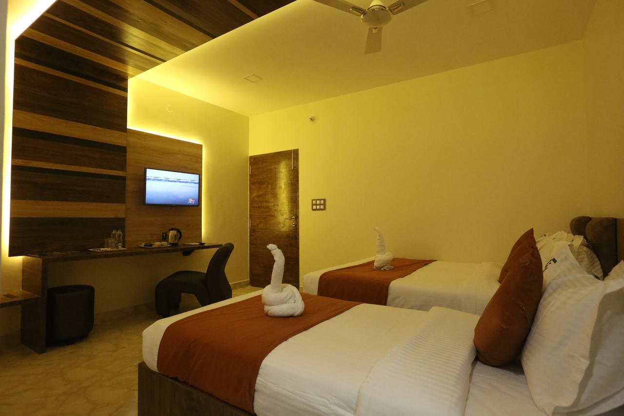 Hotel Sai Krish Grand Chennai Exterior photo