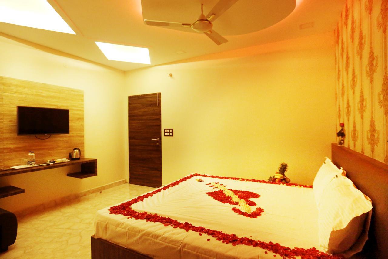 Hotel Sai Krish Grand Chennai Exterior photo