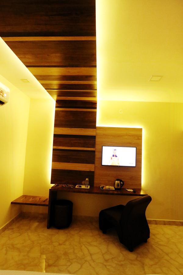 Hotel Sai Krish Grand Chennai Exterior photo