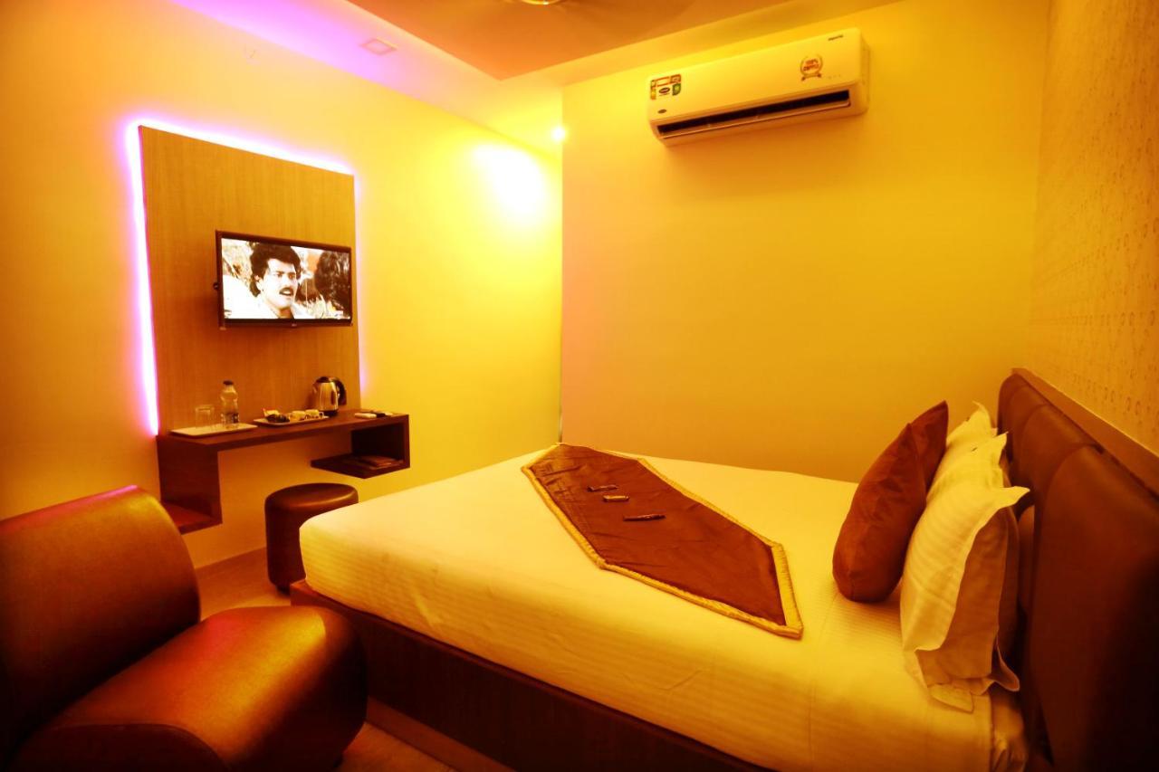 Hotel Sai Krish Grand Chennai Exterior photo